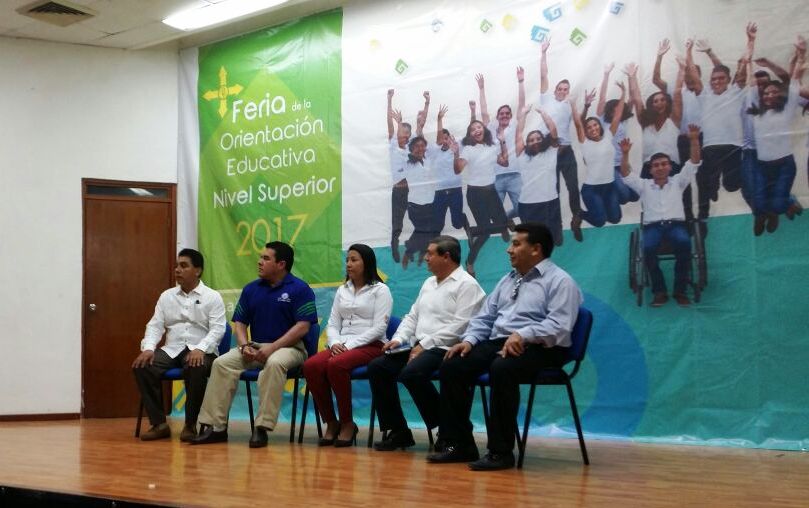Inauguran la Feria de Orientación Educativa del Nivel Superior 2017 en Carrillo Puerto
