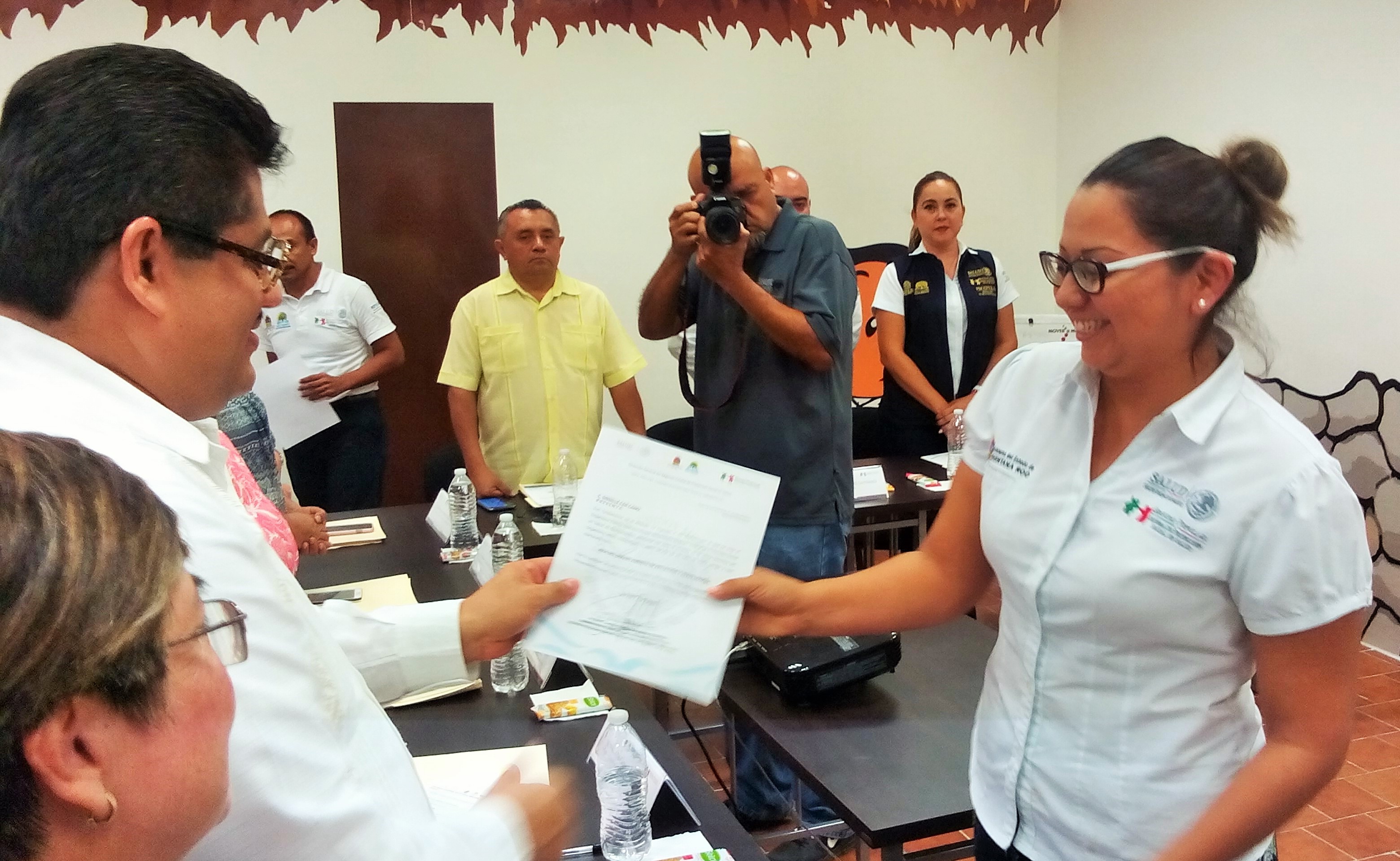 Se entregan nuevos nombramientos en la Segunda sesión extraordinaria de la Junta de Gobierno del  Régimen Estatal de Protección Social en Salud de Quintana Roo