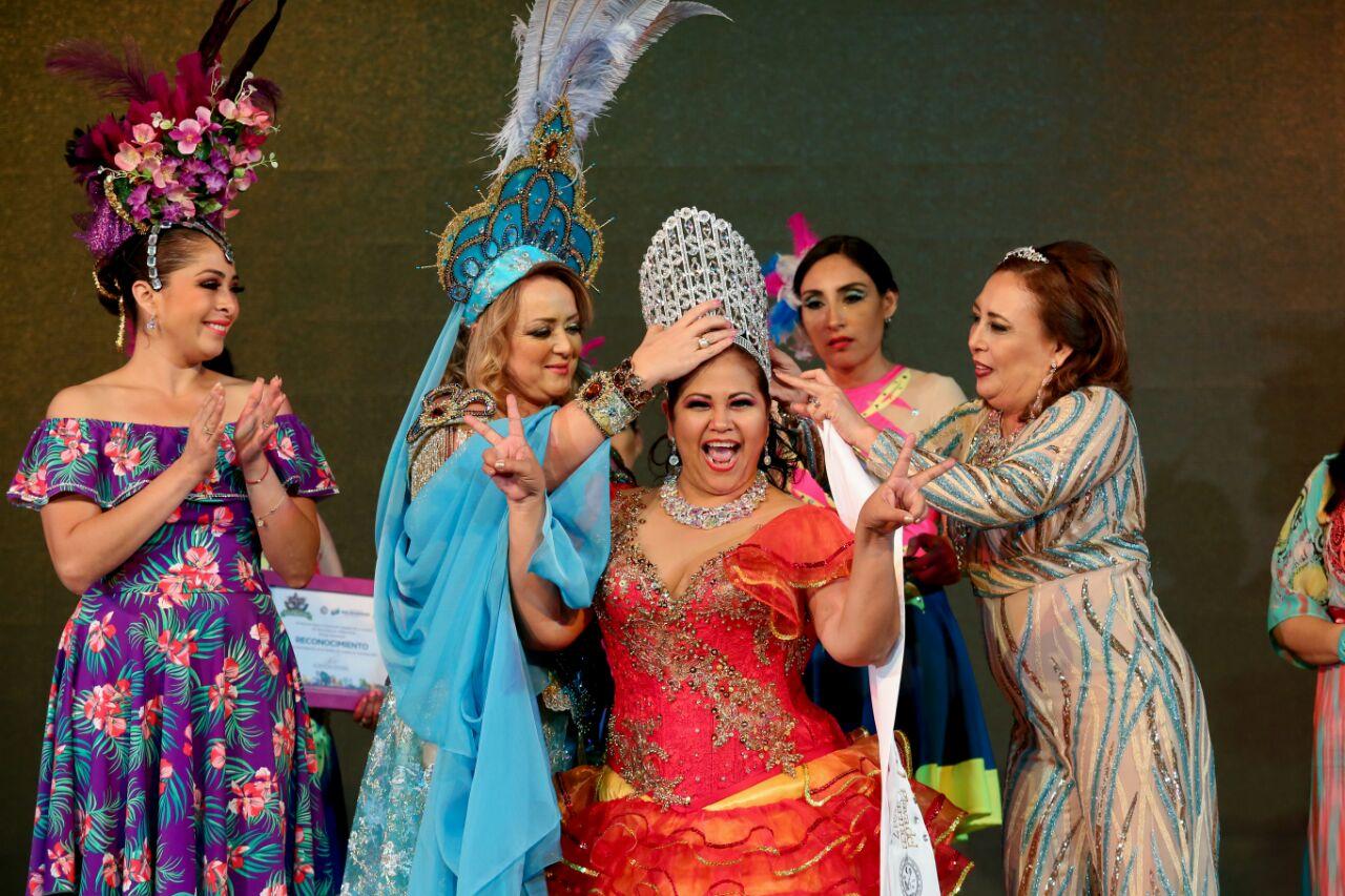 Es una noche histórica en Playa del Carmen al reunir 23 reinas de “Damas en Carnaval”: Gabriela Rejón de Joaquín.