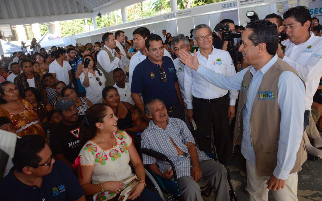 El Gobernador de Quintana Roo encabeza el programa “Caravana Juntos, Por Más y Mejores Oportunidades” en la comunidad Ignacio Zaragoza, del municipio Lázaro Cárdenas