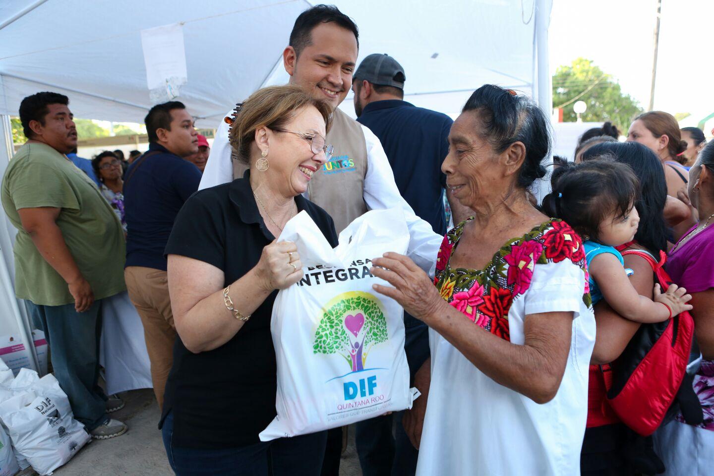 DIF Quintana Roo acerca servicios de calidad con calidez a la comunidad de Zaragoza