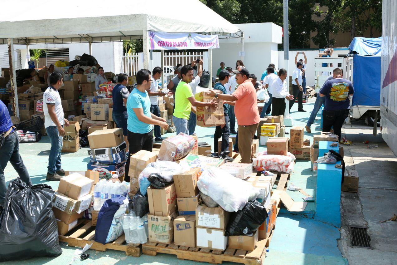 DIF Quintana Roo envía camión con 14 toneladas de ayuda para Puebla