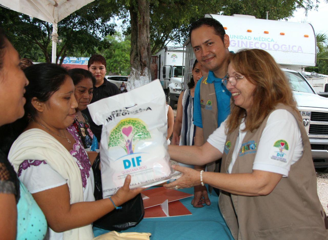 DIF Quintana Roo otorga 395 apoyos en la caravana “Juntos por más y mejores oportunidades”