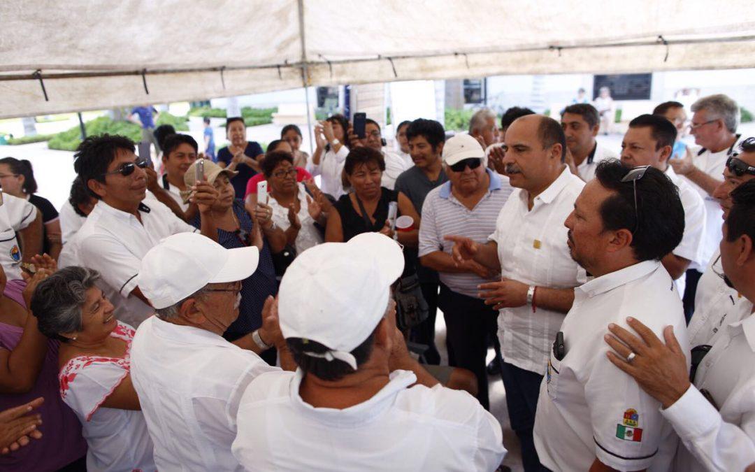 Atiende la SINTRA necesidades de Taxistas  de Cozumel