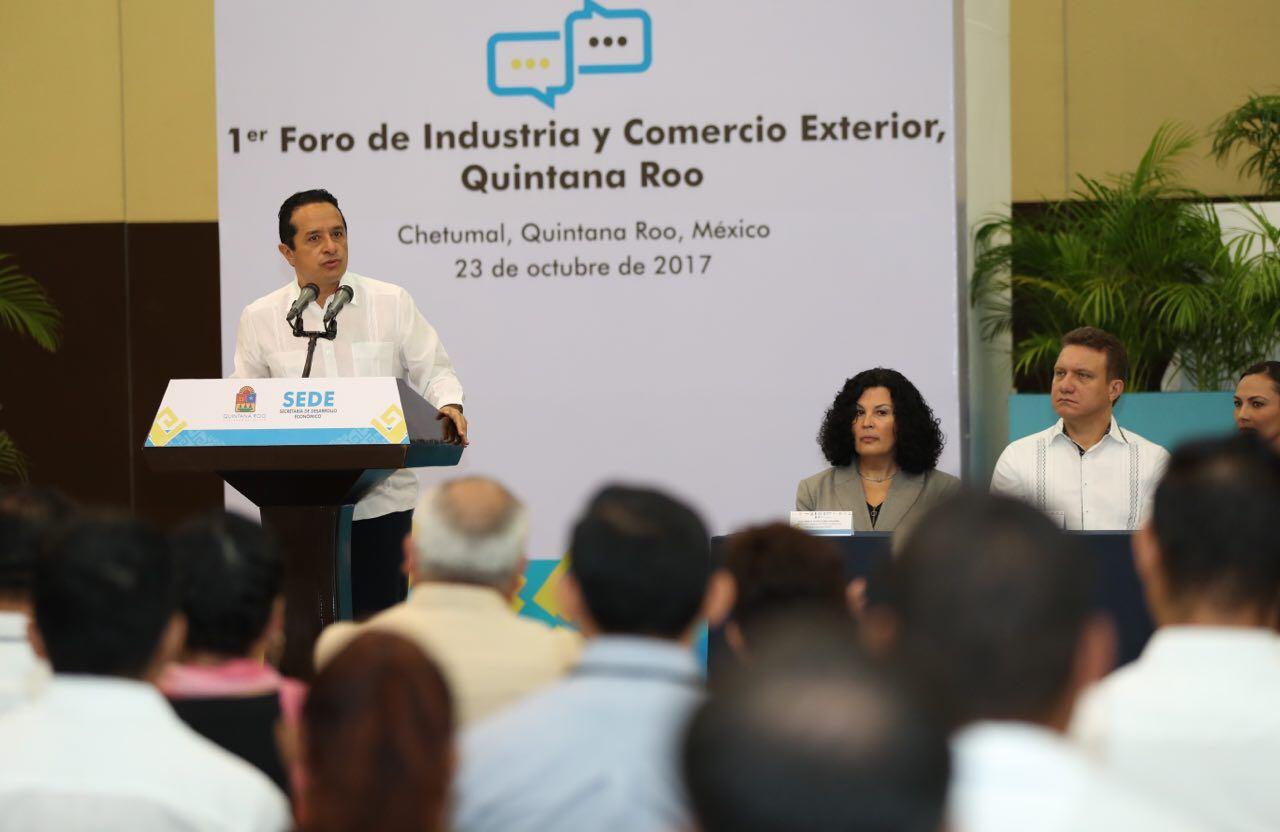 El gobernador Carlos Joaquín inaugura el Primer Foro de Industria y Comercio Exterior, que promueve la diversificación económica