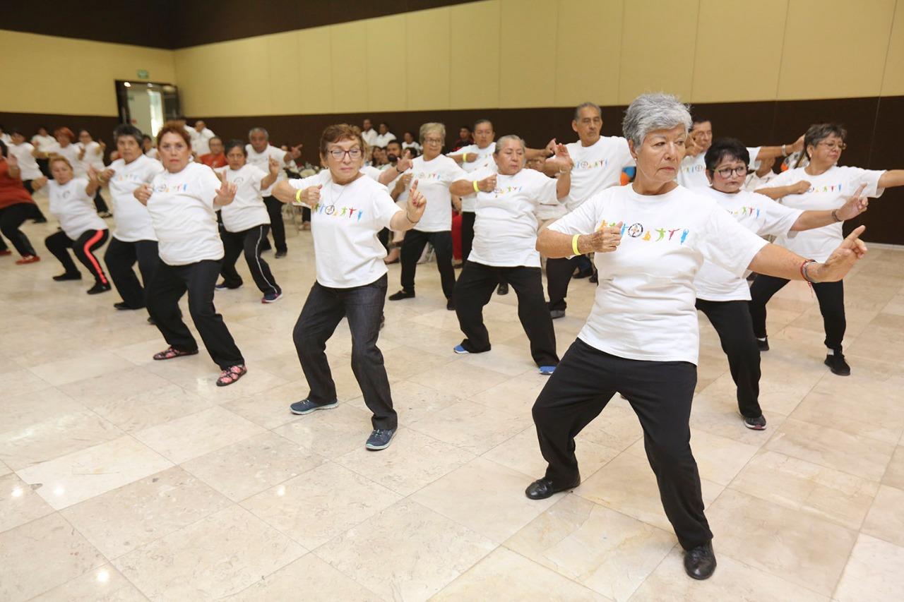DIF Quintana Roo mejora calidad de vida de los adultos mayores con Taller Internacional de Qi Gong 