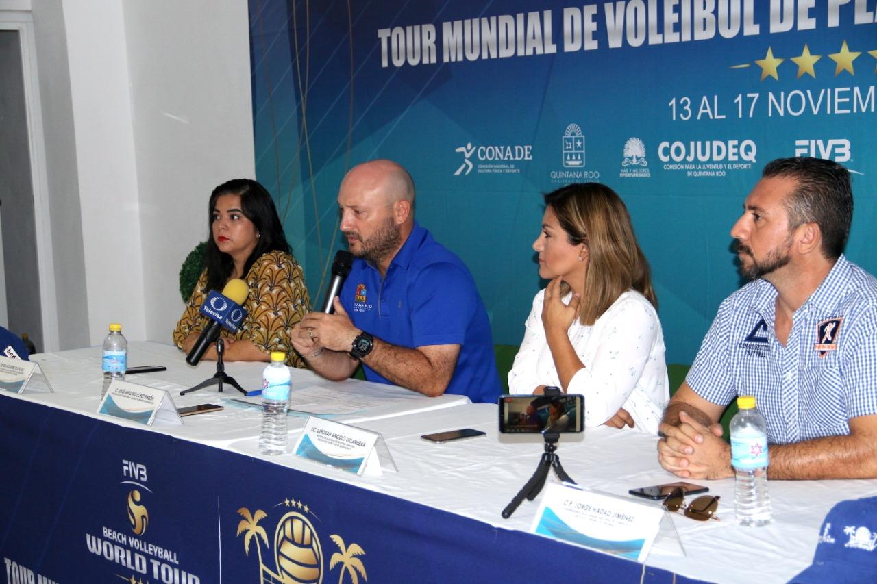 Los mejores jugadores del mundo de voleibol de playa en Chetumal