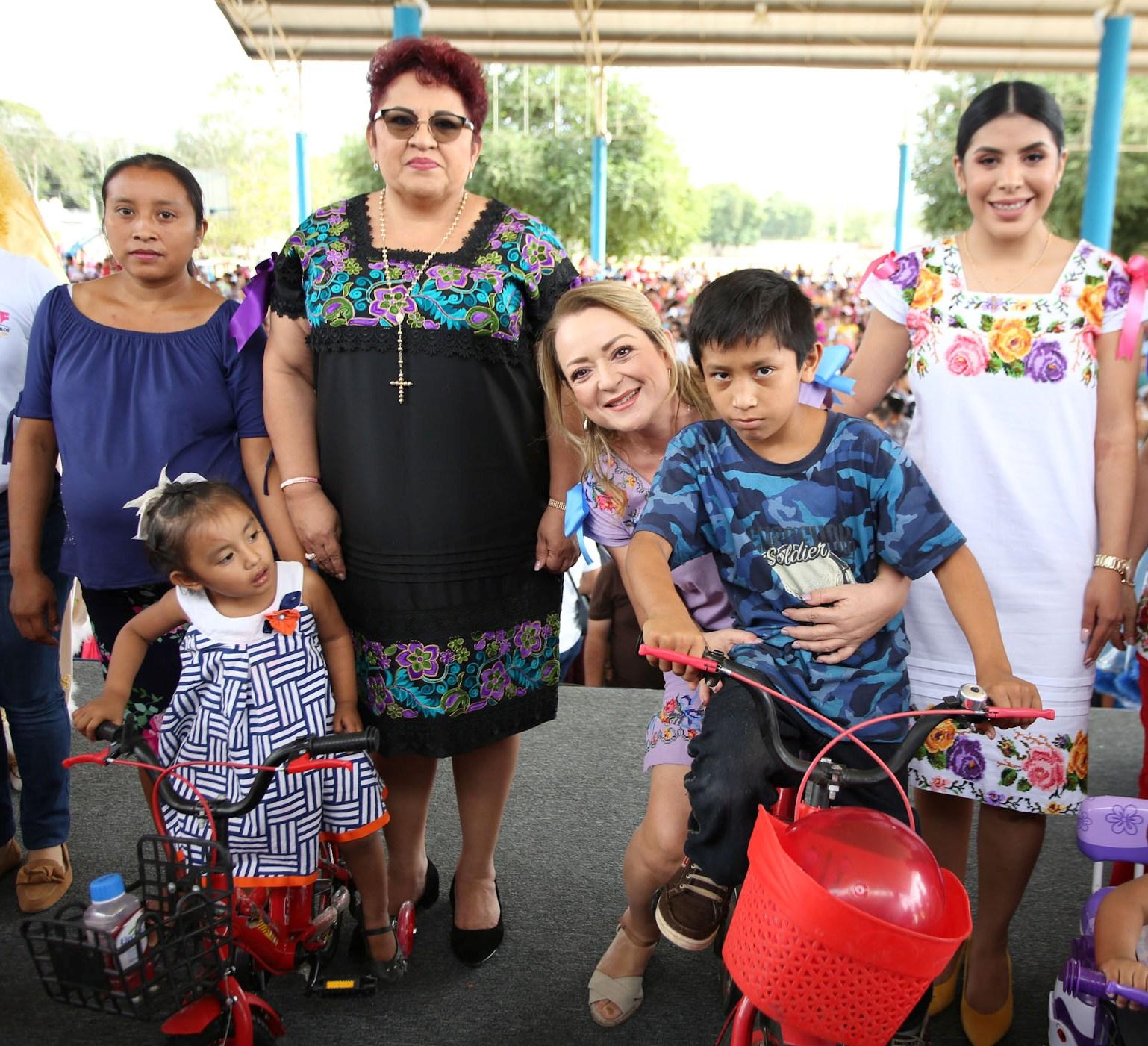 Desde el DIF seguiremos redoblando esfuerzos para que las niñas y niños de Quintana Roo tengan más y mejores oportunidades: Gaby Rejón de Joaquín