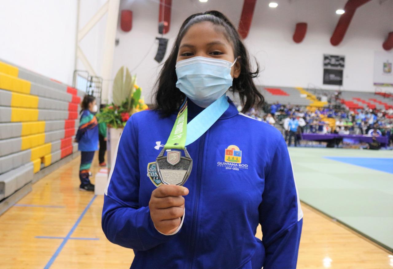 Judoca quintanarroense Isabella Dzul gana medalla de plata en Nacionales CONADE