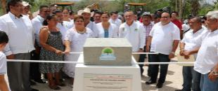 El gobernador cumple, primera piedra Conalep Ribera del Río Hondo