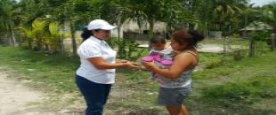 DIF Quintana Roo brinda asistencia a familias de la comunidad de Sabidos afectadas por turbonada