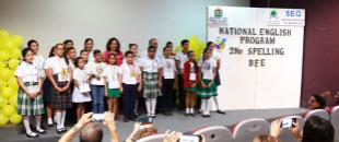 Premian a los ganadores del concurso de deletreo en inglés Spelling Bee 2017