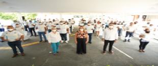 Gaby Rejón de Joaquín reconoce dedicación y esfuerzo de trabajadores del DIF Quintana Roo