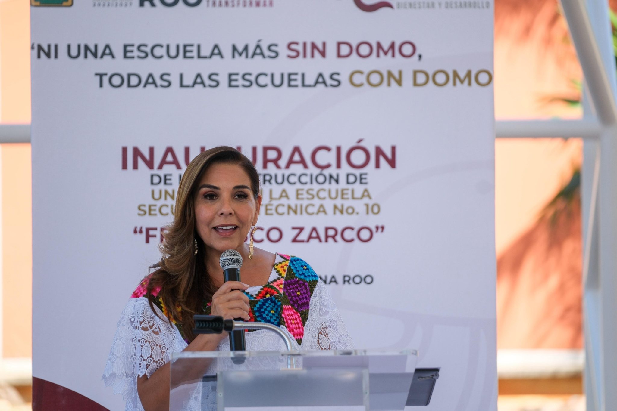 Mara Lezama cumple a la comunidad escolar de Leona Vicario con nuevo ...